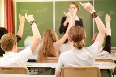 Lehrerin Im Unterricht Mit Klasse